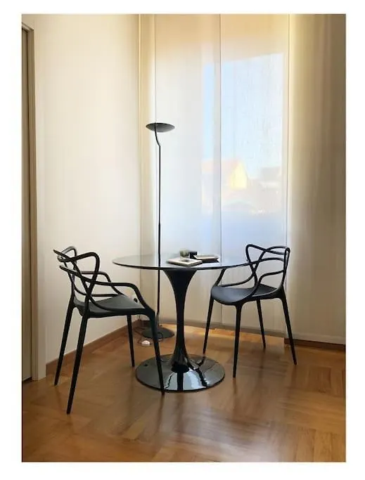 Elegant Apartment San Babila ,5 Minutes From Duomo Milan
